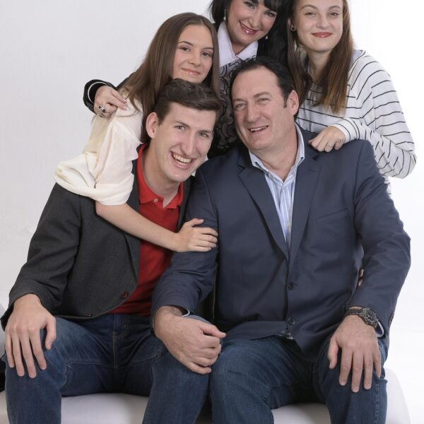 family, portrait, smiling, people, happy, mother, child, father, family portrait, together, happiness, caucasian, parent, family happy, family smiling, mom, daughter, son, woman, happy family, childhood, cheerful, male, dad, man, fun, love, smile, family, family, family, family, family, family portrait, happy family
